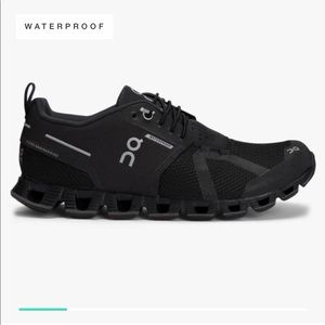 On Cloud Waterproof shoes in black